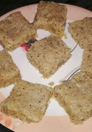 नारियल बर्फी (Coconut burfi recipe in hindi) रेसिपी मुख्य फोटो