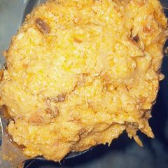 A picture of Lahsan Lal mirch or peanut Chutney,.