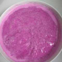 A picture of Es buah naga.