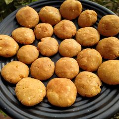 A picture of Moong daal rice crespy.