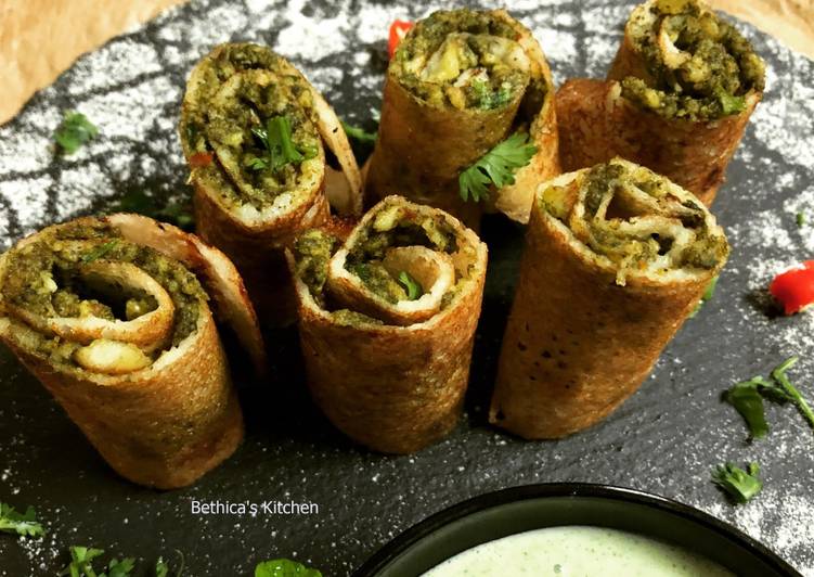 Easiest Way to Make Perfect Palak Paneer Dosa Roll