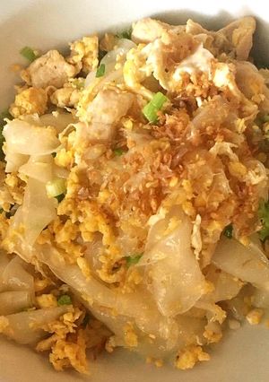 รูปของ ก๋วยเตี๋ยวคั่วไก่