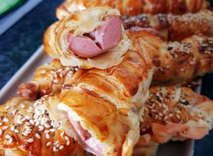 Une photo de Feuilletés saucisses fromage 😋#février
