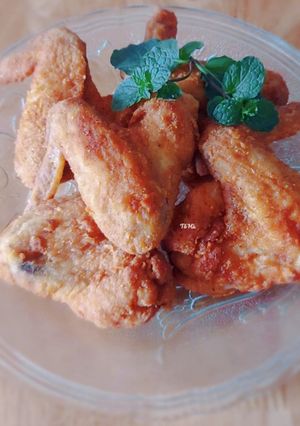 Hình của món GÀ chiên vị bơ tỏi.