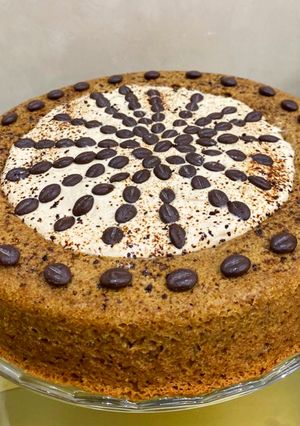 Une photo de Cake au nescafé avec crème aromatisée café