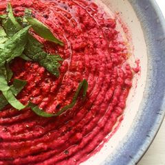 A picture of Beetroot Hummus ❤️.