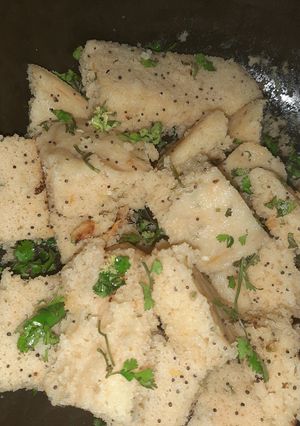 सूजी का ढोकला (Sooji ka dhokla recipe in hindi) रेसिपी मुख्य फोटो