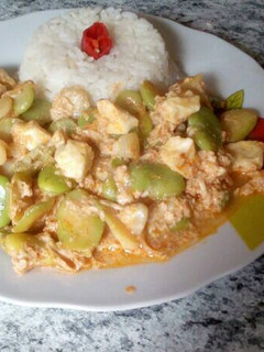 Una foto de Picante de habas con queso
