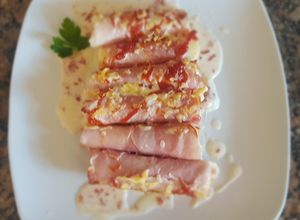 Una foto de Palmitos con jamón, ketchup, gratinados #recetariocamino