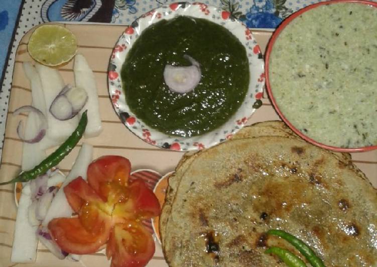 Recipe of Ultimate Bajra ke roti or saag with rayta or salad