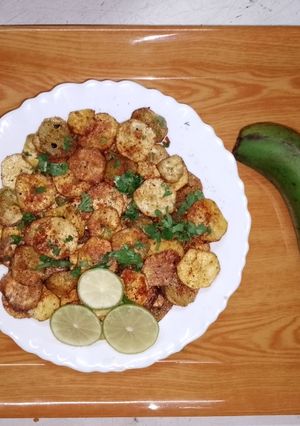 A picture of Raw 🍌 banana chips.