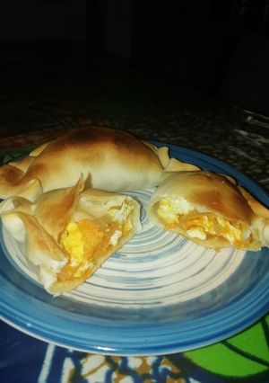 Una foto de Empanadas de zapallo calabaza 😊