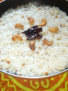 தேங்காய் சாதம்(thengai satham reecipe in tamil) செய்முறை முக்கிய புகைப்படம்