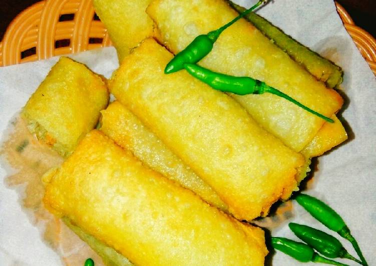 Bagaimana Menyiapkan #Risol isi bihun seadanya, Enak