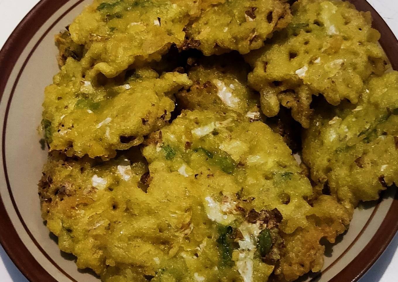 Bakwan pecel