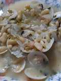 Verdinas con gambas y almejas