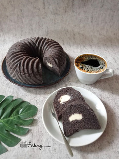 Foto resep Bolu Ketan Hitam Isi Keju