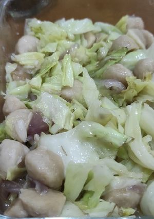 Foto resep Tumis Kubis dan Bakso