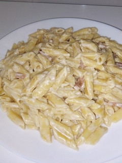 Una foto de OLLA GM: Macarrones carbonara