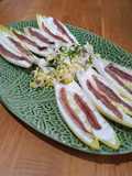 Endibias con queso fresco y anchoas