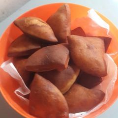 Easy-peasy Mahamri #EldybreakfastContest A picture of Easy-peasy Mahamri #EldybreakfastContest.