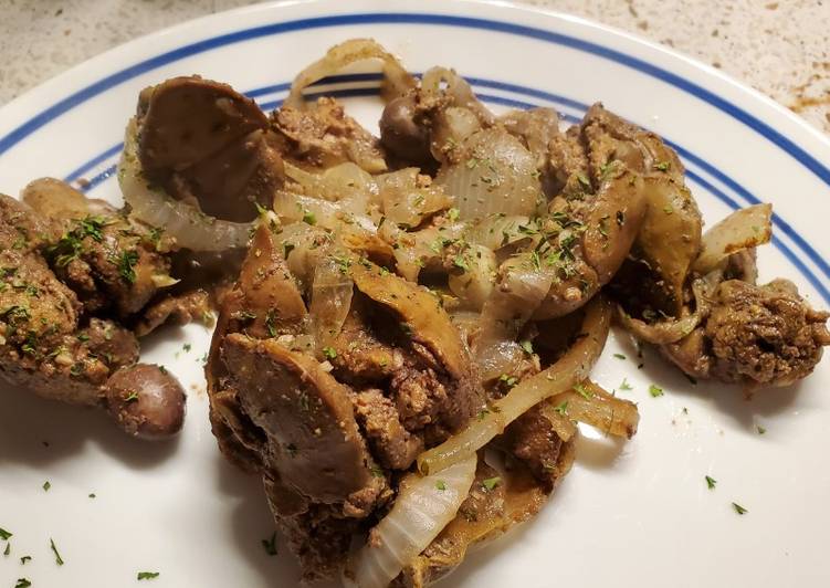 Steps to Prepare Super Quick Homemade Chicken Livers and Onions