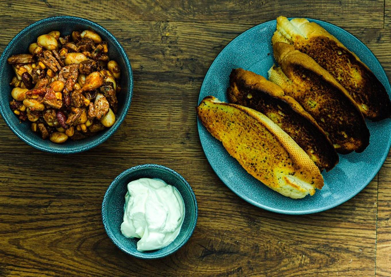 Chili bean sausage with raw ham