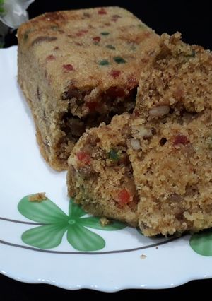 A picture of Plum cake Christmas special.