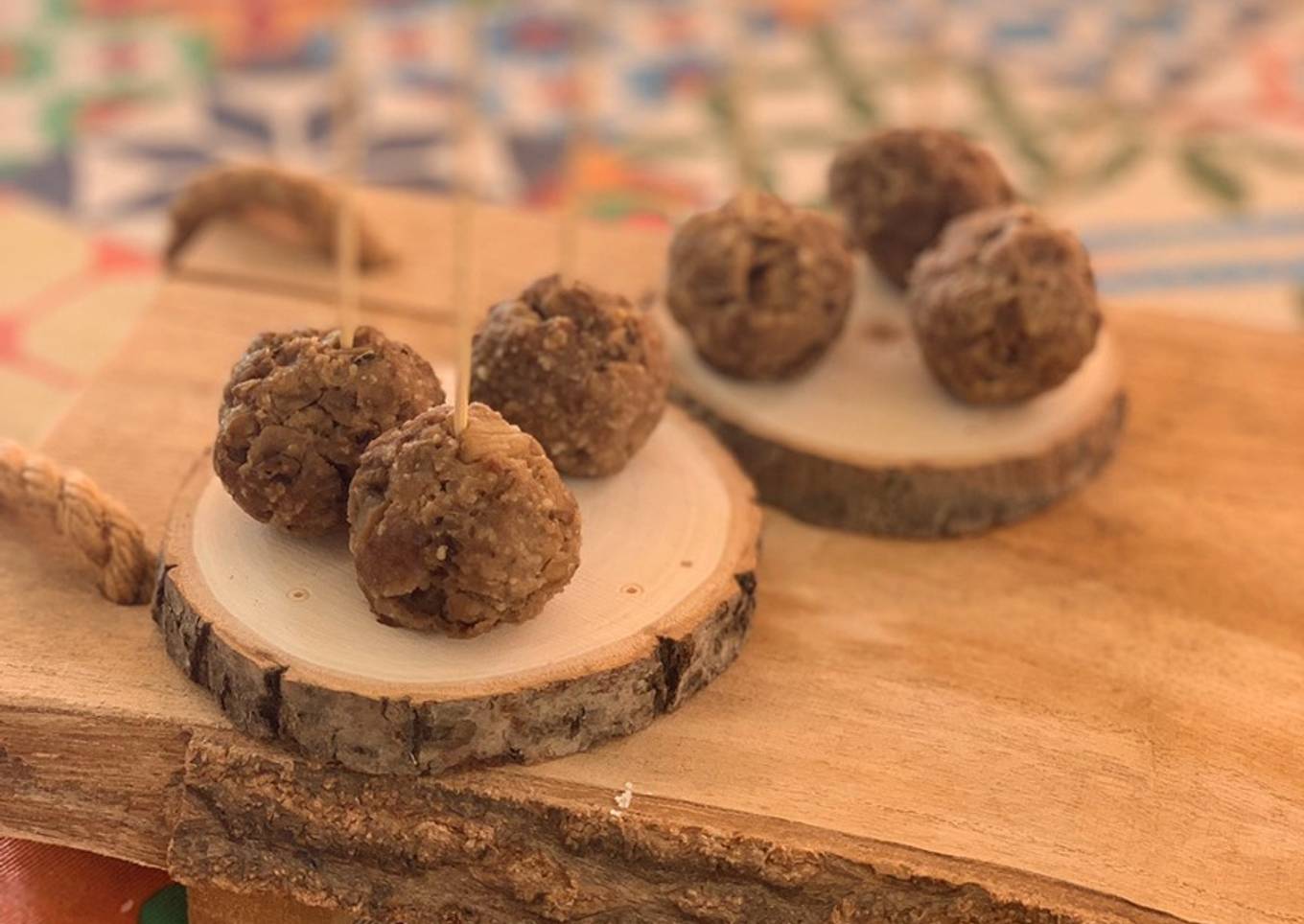 Mini albondiguitas de carne con berenjena y cebolla