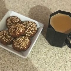 A picture of Corn meal fritters.