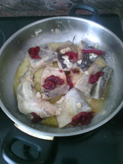 Una foto de Bacalao al pil pil