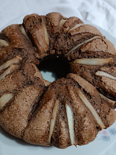 Foto di Ciambellone ricotta cioccolato e pere