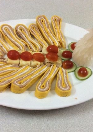 Hình của món Chả trứng giò lụa.
