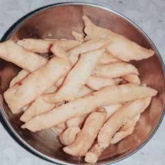 Namak paare A picture of Namak paare.