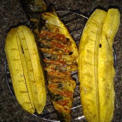 A picture of Grilled Mackerel Nd plantain (bole).