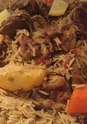 صورة لوصفة طريقة عمل كبسة لحم حاشي بالقدر الكاتم