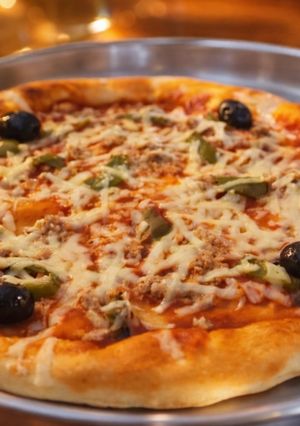 صورة لوصفة بيتزا 🍕 بتونة بنينة وخفيفه ريشة😋