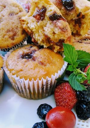 Una foto de Muffins de queso crema y frutos rojos ❤❤