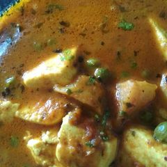 A picture of Matar paneer.