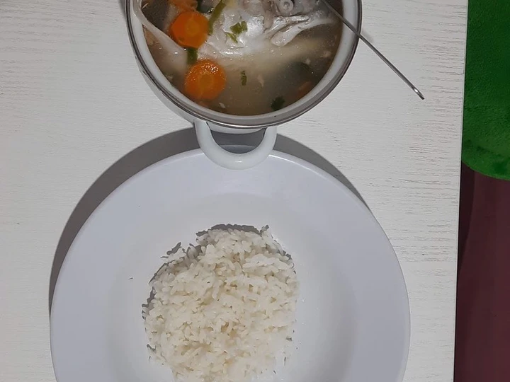 Cara Mudah Menyiapkan Resep Sup kepala salmon yang Bisa Manjain Lidah Anti Ribet, Mantap