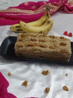 बनाना अखरोट केक रेसिपी मुख्य फोटो