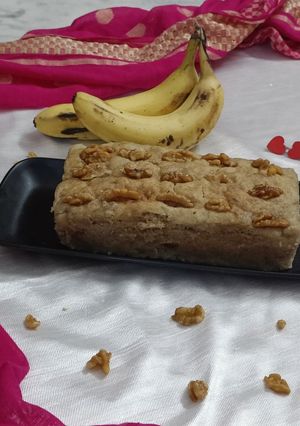बनाना अखरोट केक रेसिपी मुख्य फोटो