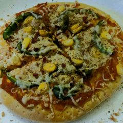 A picture of Simple and quick pizza.