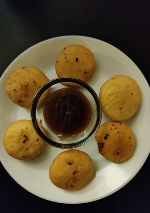 A picture of Chana Dal Kachori.