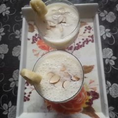A picture of Banana milk shake.