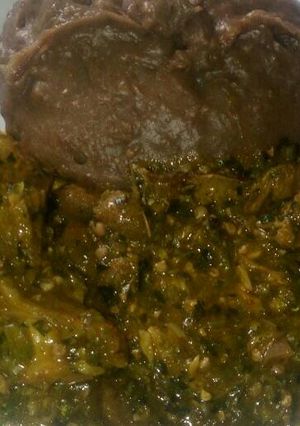 A picture of Amala and okro soup.