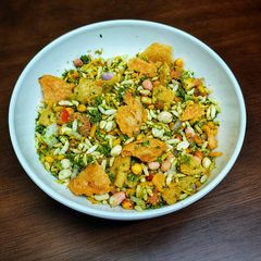 A picture of Mumbai Street Style Bhel.