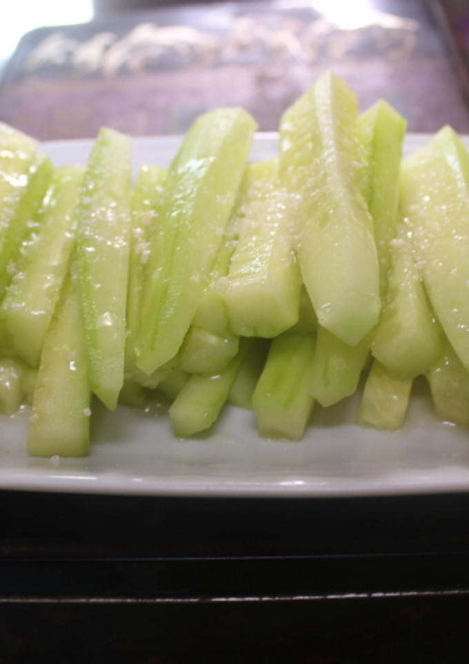 Una foto de Ensalada triste de pepino