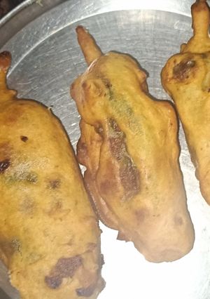 A picture of Mirchi wada.
