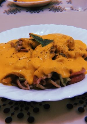Una foto de Pasta Orange Vegana